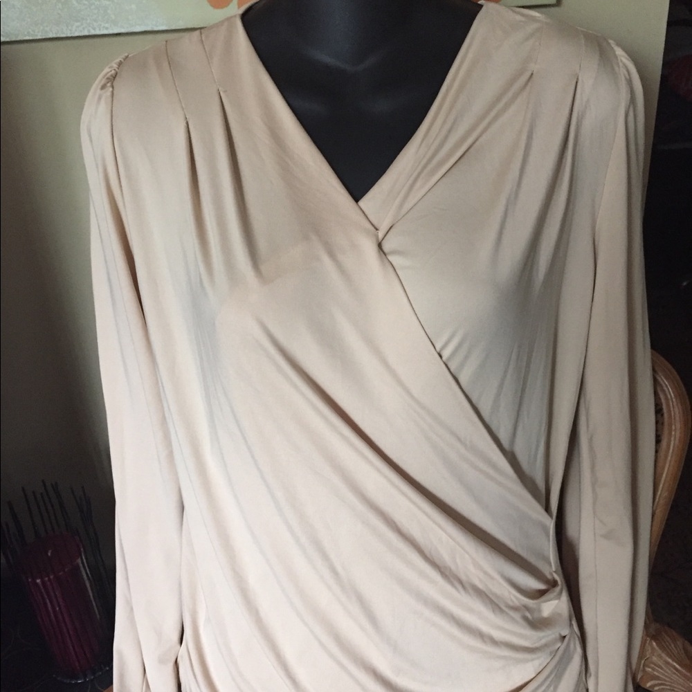 Nude top by Dowisi long sleeve top size m NWT